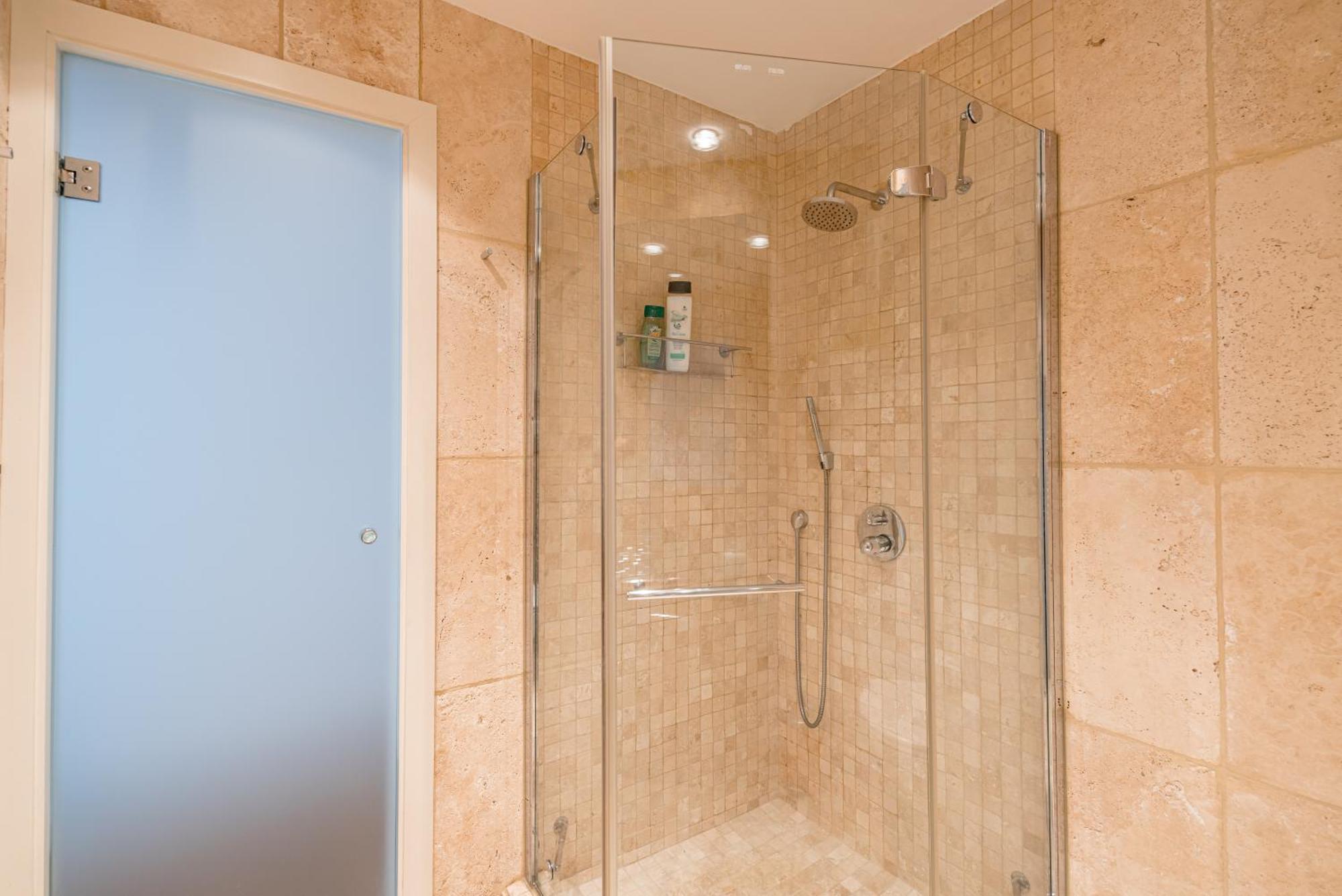 Heima Wonderful Loft In The Historic City Center مدريد المظهر الخارجي الصورة